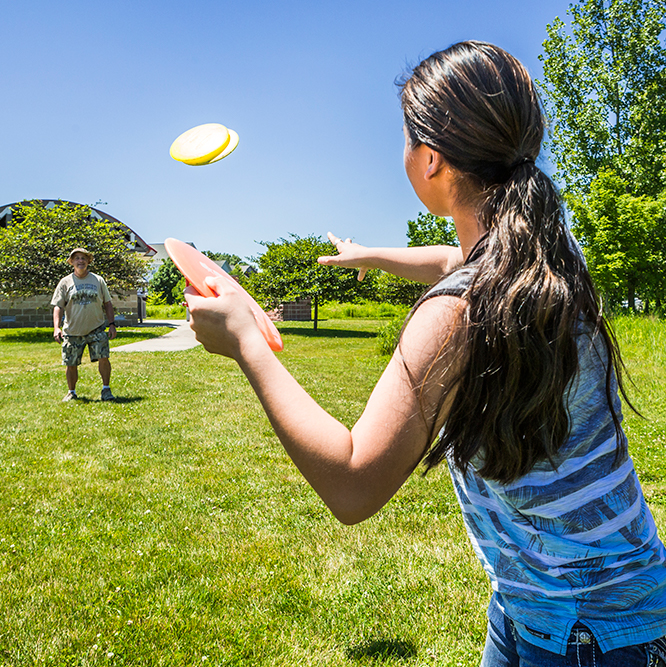 frisbee at Lawrence Inlow Park